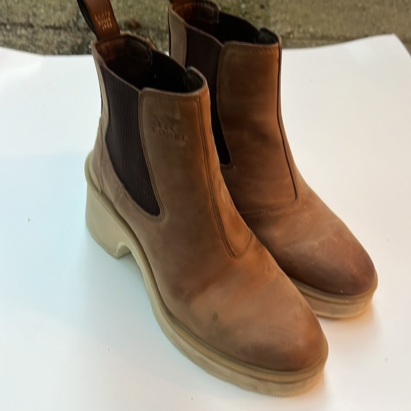 Sorel Boots- Brown * - Picture 10 of 10